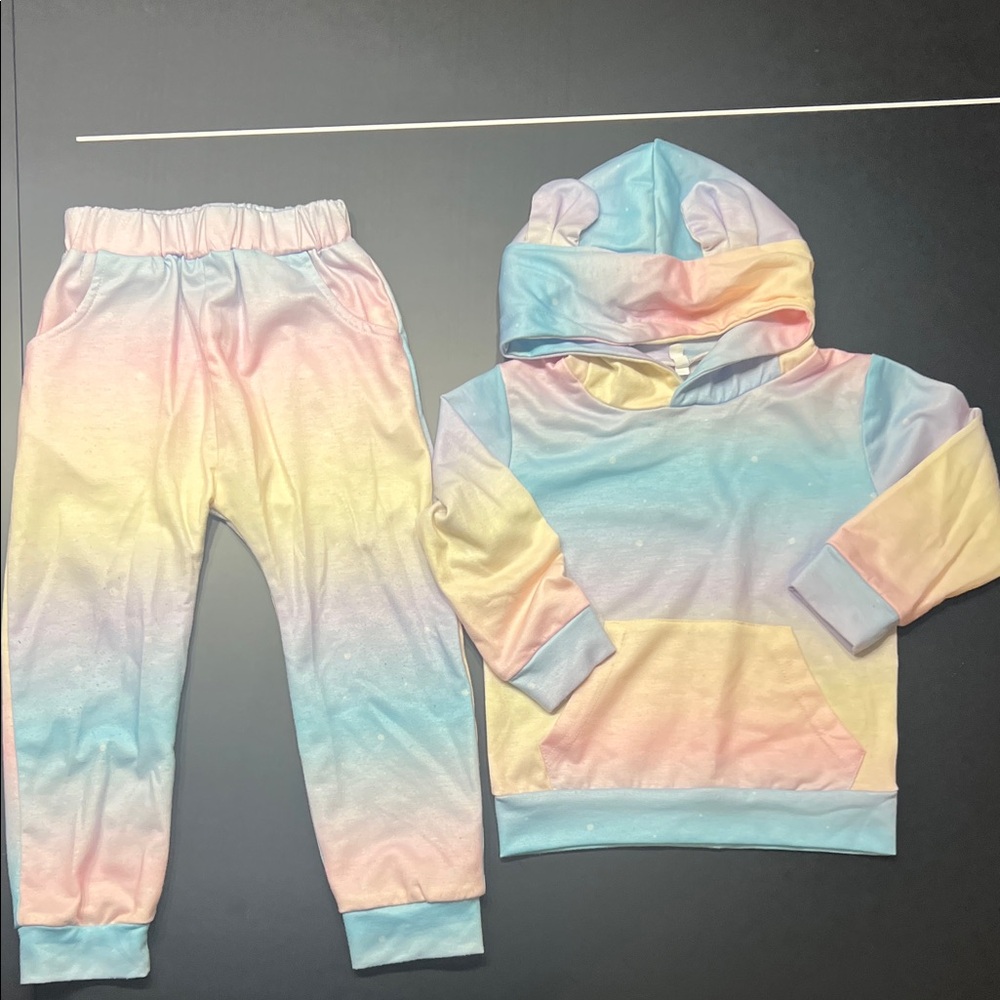 Kids 100/ 3T Rainbow Hoodie and Pants Set